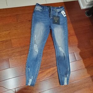 Trendy Distressed Blue Ankle Jeans